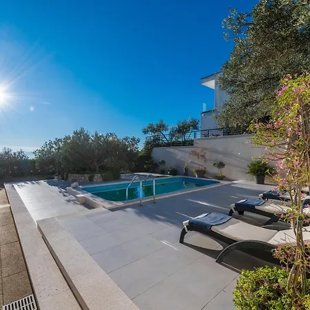 Ribica In Makarska, Private Pool ヴィラ *